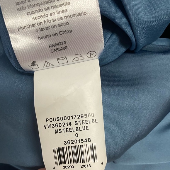 Vera Wang White V-Neck Steel Blue Halter Gown with Sash Size 0 - Picture 9 of 13